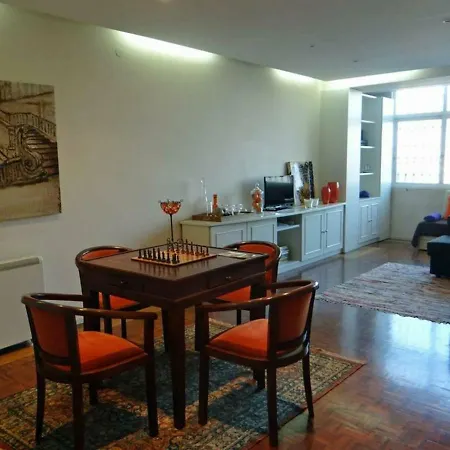 Apartamento Completo Em Matosinhos Proximo A Praia *